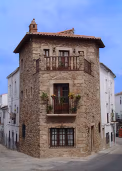 C-R 70 - Casa en Montánchez