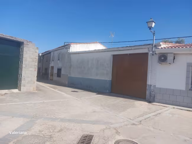 CH-105 - Casa en Torre de Santa María