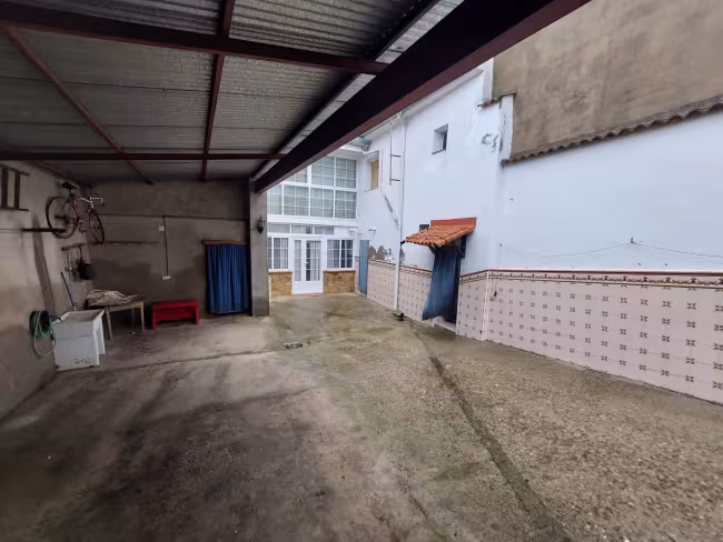 CH-115 - Casa en Albalá