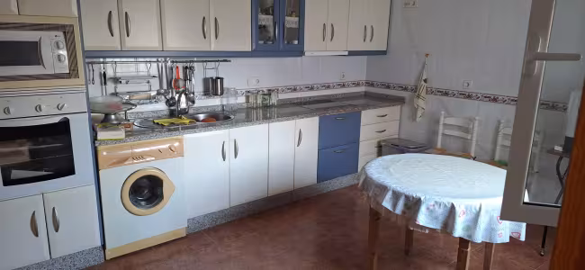 CH-114 - Casa en Albalá